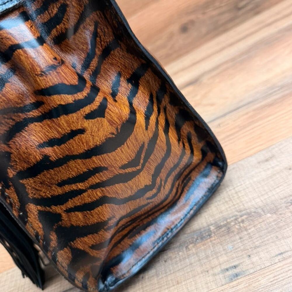 Patricia Nash Leather Primrose Satchel Handbag Animal Print Tiger bag tote - Picture 4 of 8